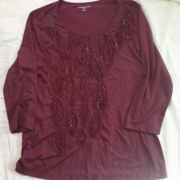 Bundle of 5 tops. - Picture 4 of 6